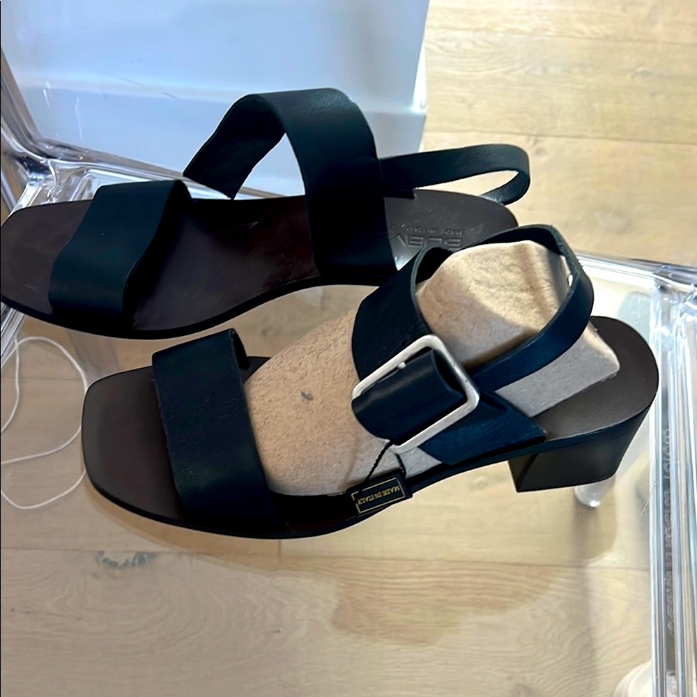 Elegant Black 100% authentic Leather Sandals